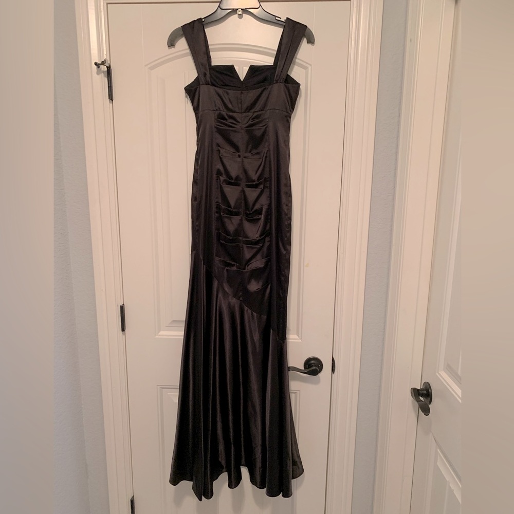 Morgan & Co. Long Formal Prom Dress Size XS.